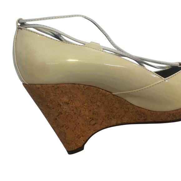 Donald Pliner White Patent Leather Wedge Shoe New Peep Toe Platform $235 NIB - Picture 5 of 5